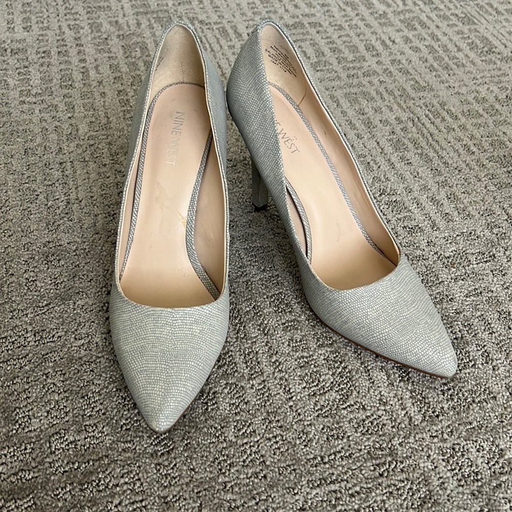 Nine west Etta pumps, almond toe, pointed toe